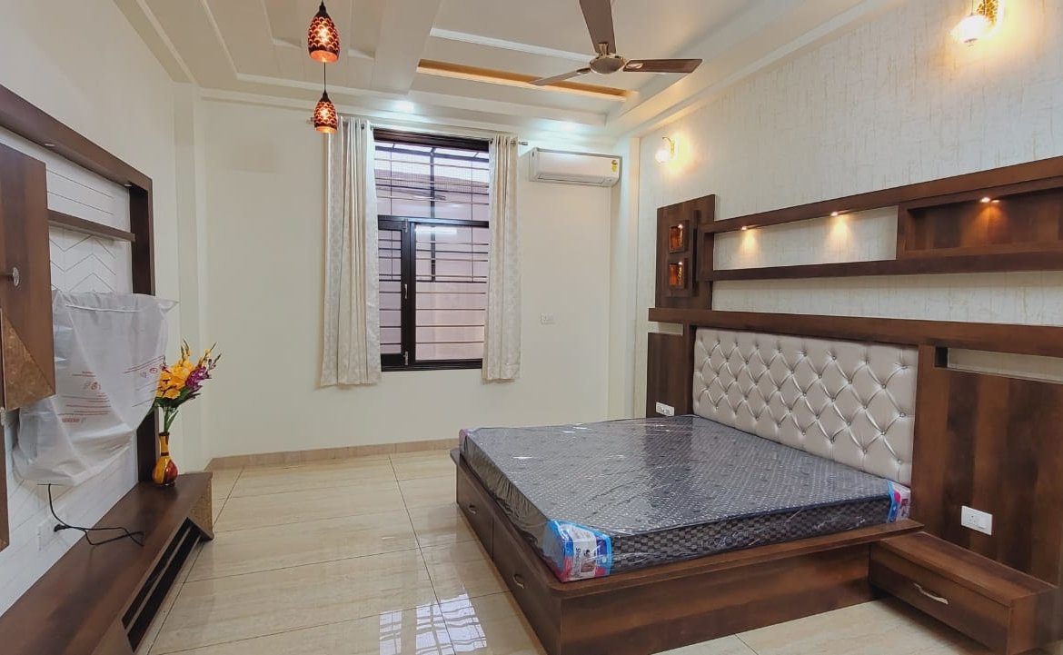 Luxury 4 BHK Independent Villa For Rent