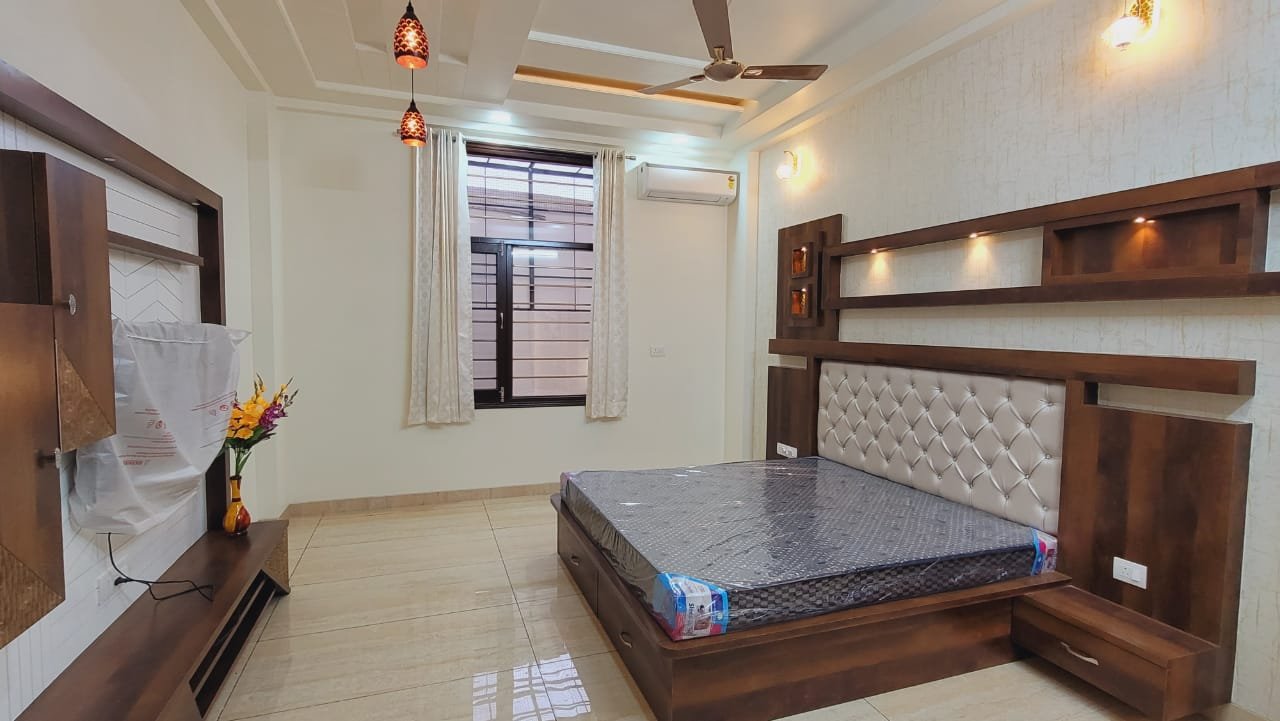 WhatsApp Image 2025-01-31 at 16.56.23_e1e9608c Luxury 4 BHK Independent Villa For Rent