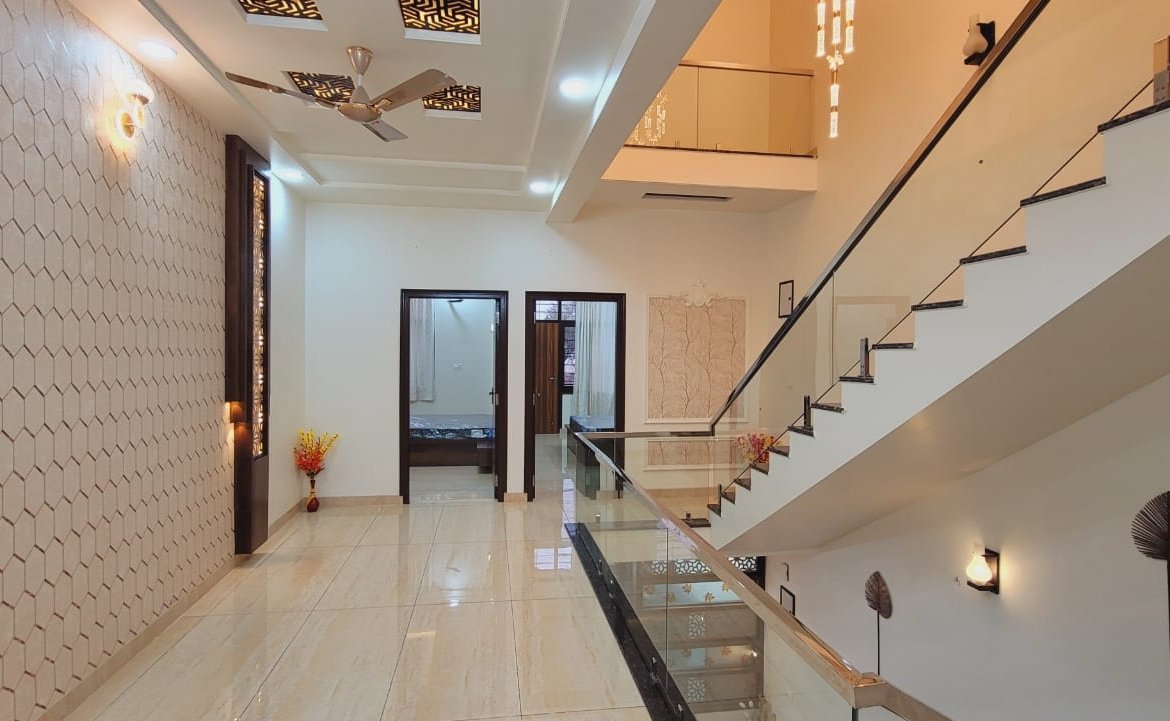 Luxury 4 BHK Independent Villa For Rent