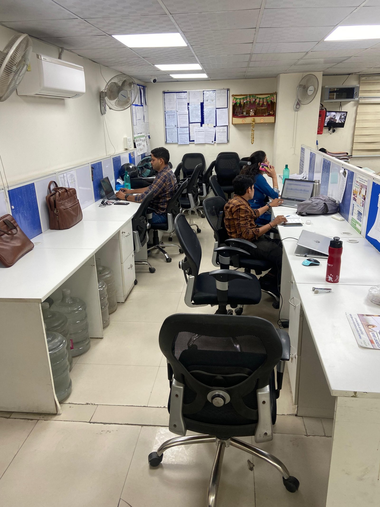 WhatsApp Image 2026-06-20 at 8.19.22 PM (1) – Copy Premium Furnished Office For Sale
