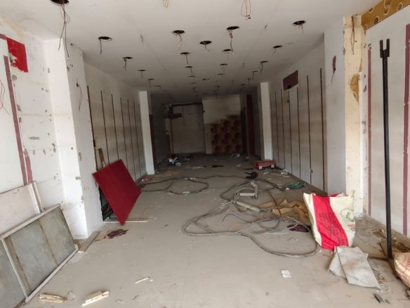 Prime Commercial Showroom Space for Rent