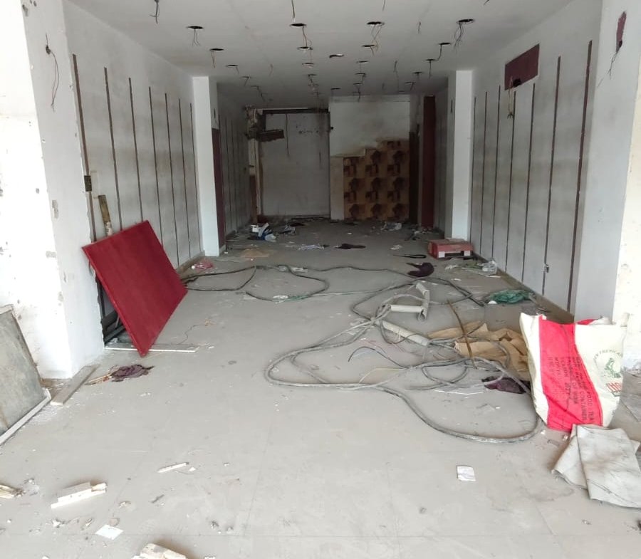 Prime Commercial Showroom Space for Rent