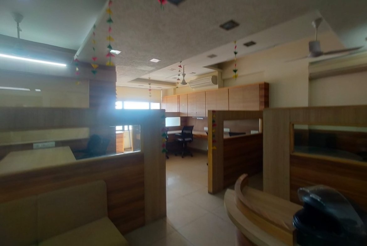 Luxury Furnished Office for Rent