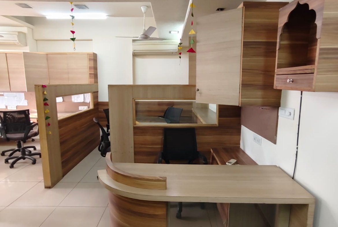 Luxury Furnished Office for Rent