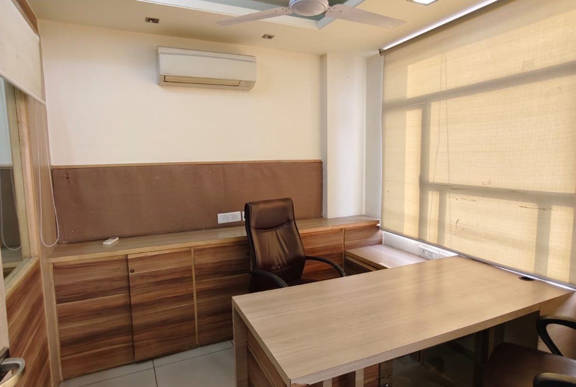Luxury Furnished Office for Rent