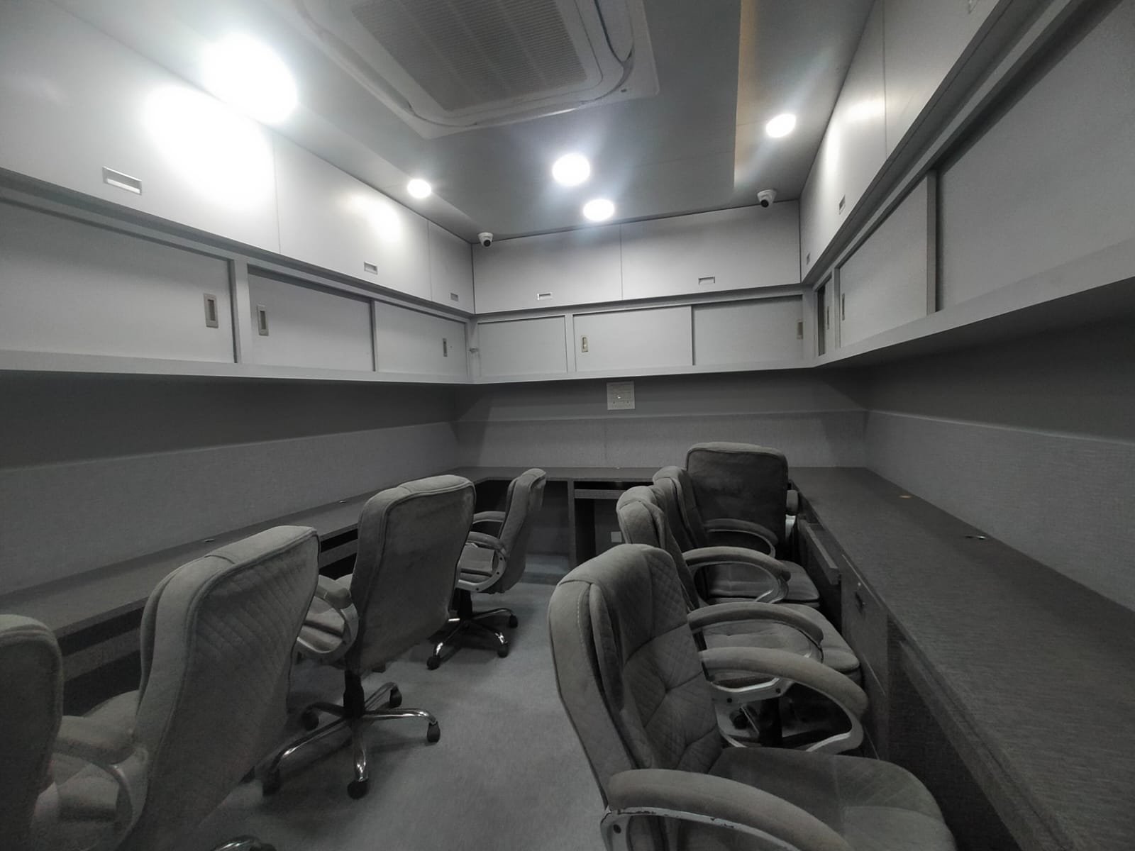 WhatsApp Image 2026-05-23 at 12.01.00 PM (1) – Copy Modern Furnished Office for Rent