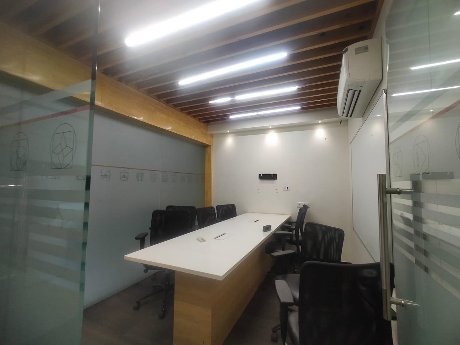 WhatsApp Image 2026-06-11 at 11.02.09 AM (1) Furnished Office Available for Rent
