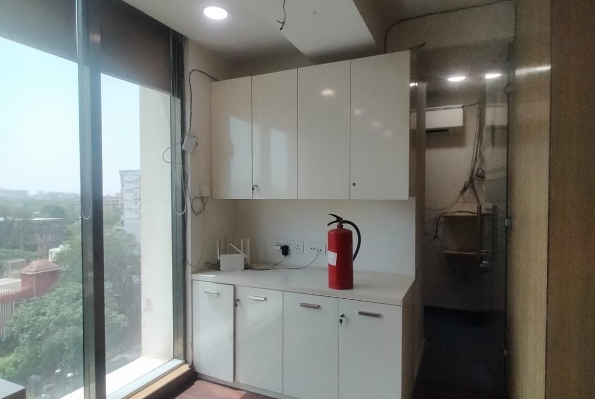 Furnished Office Available for Rent