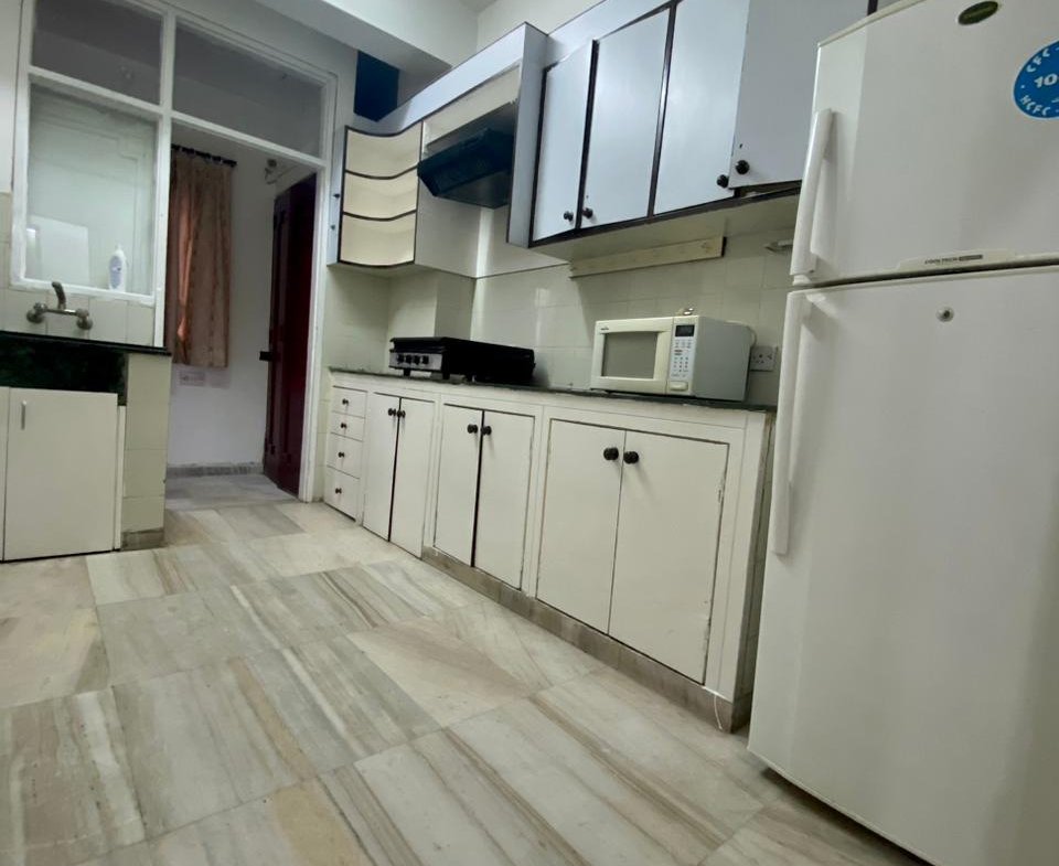 Spacious 3 BHK Furnished Flat for Rent