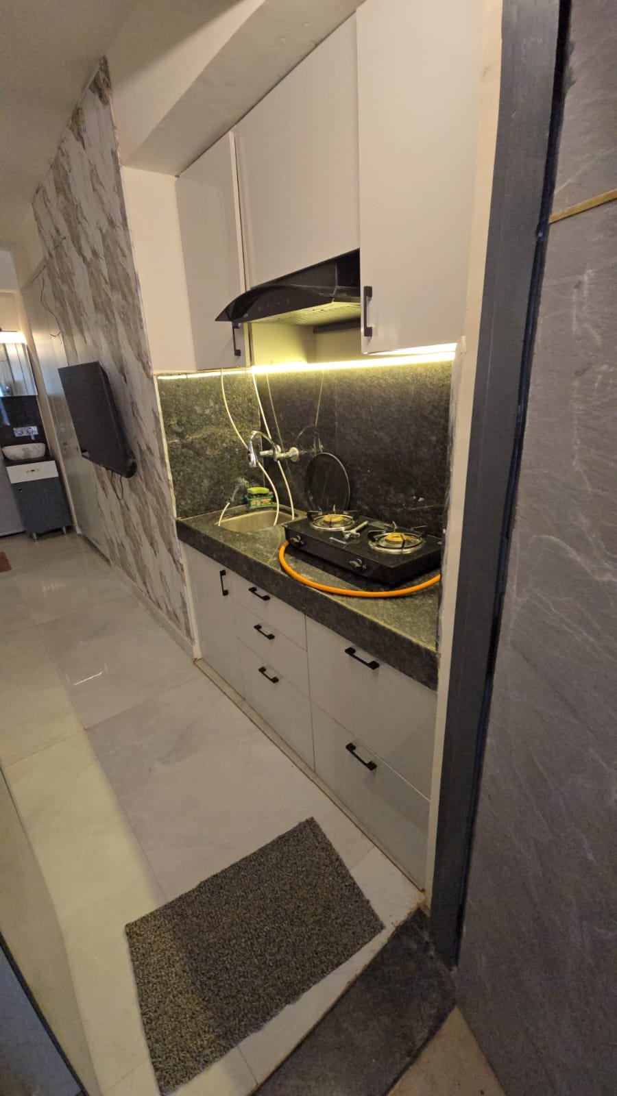 Modern Studio Apartment for Rent