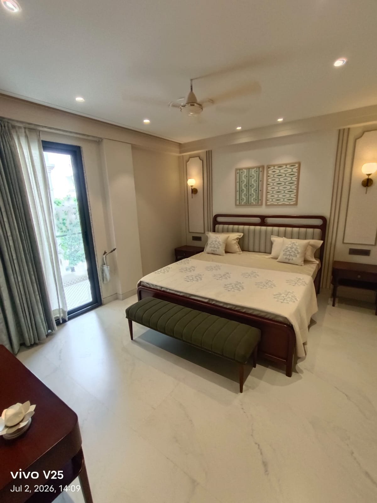 Luxury 4 BHK Furnished Flat for Sale