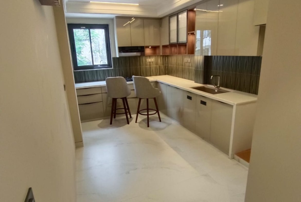 Luxury 3BHK Furnished Flat for Sale