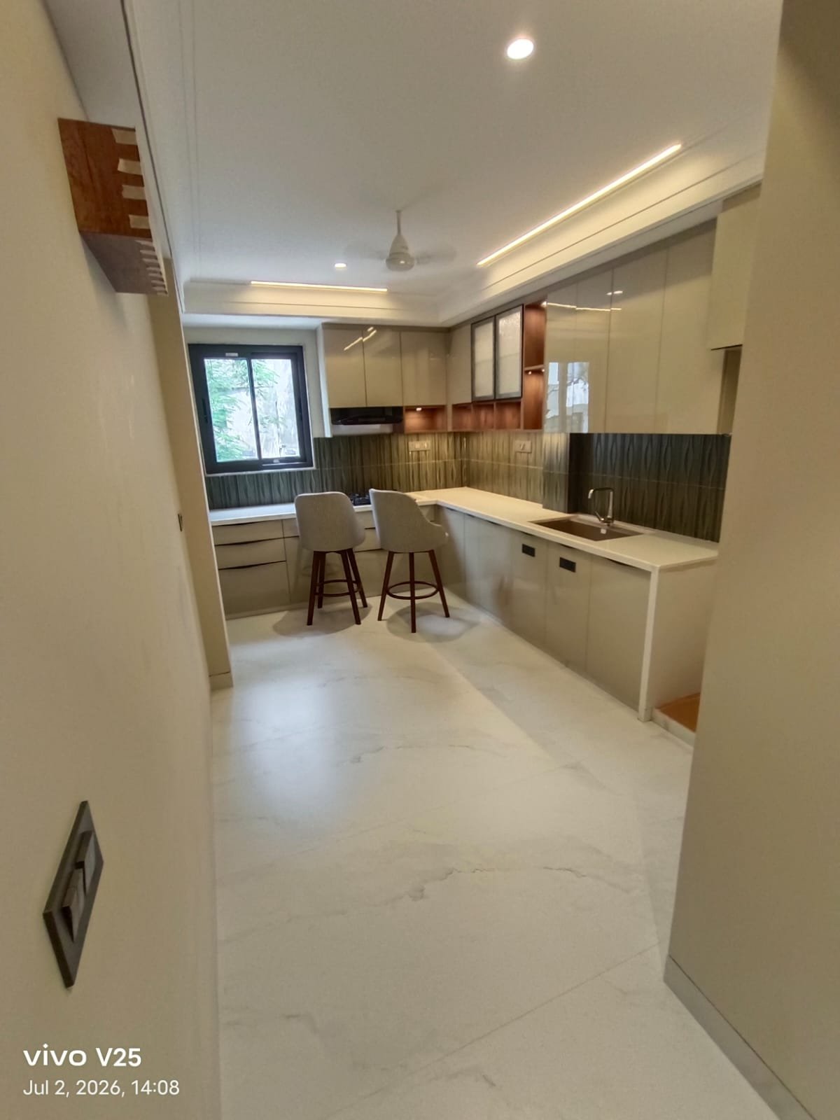 Luxury 4 BHK Furnished Flat for Sale