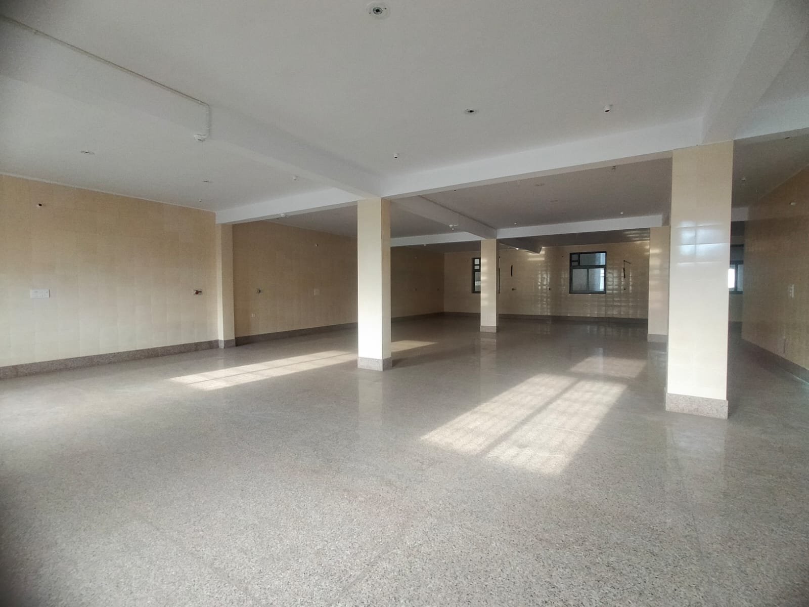 Spacious Warehouse for Rent