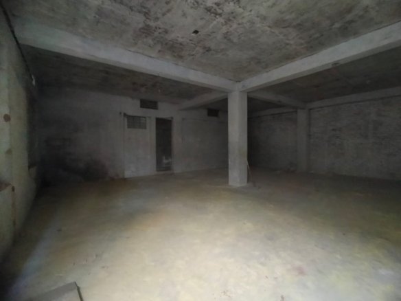 Prime Location Warehouse for Rent