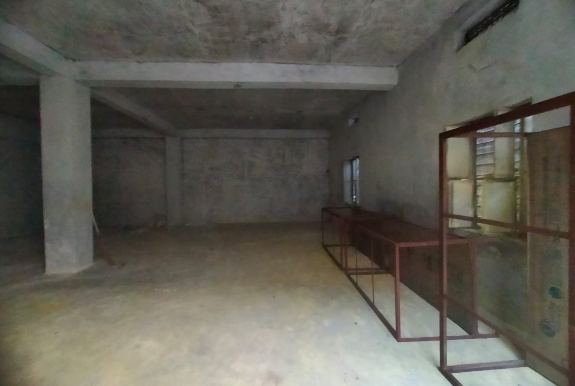 Prime Location Warehouse for Rent