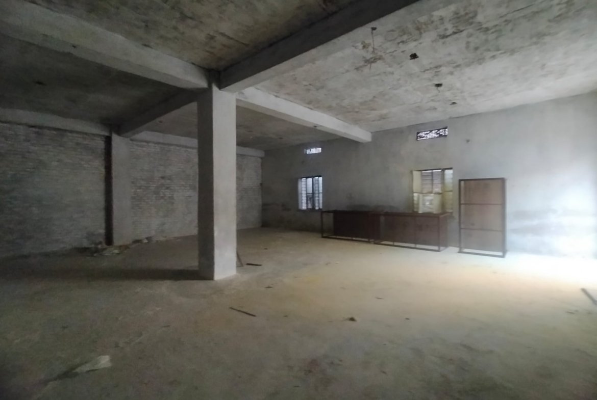 Prime Location Warehouse for Rent