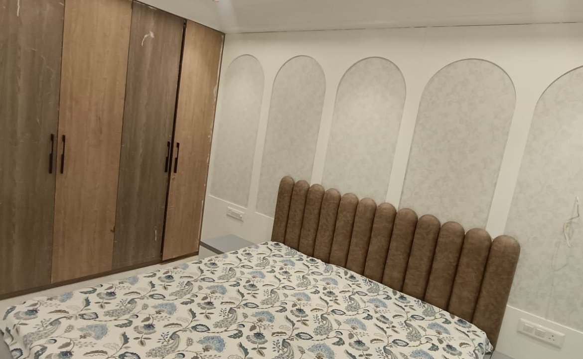 Luxury 4BHK Furnished Flat for Sale