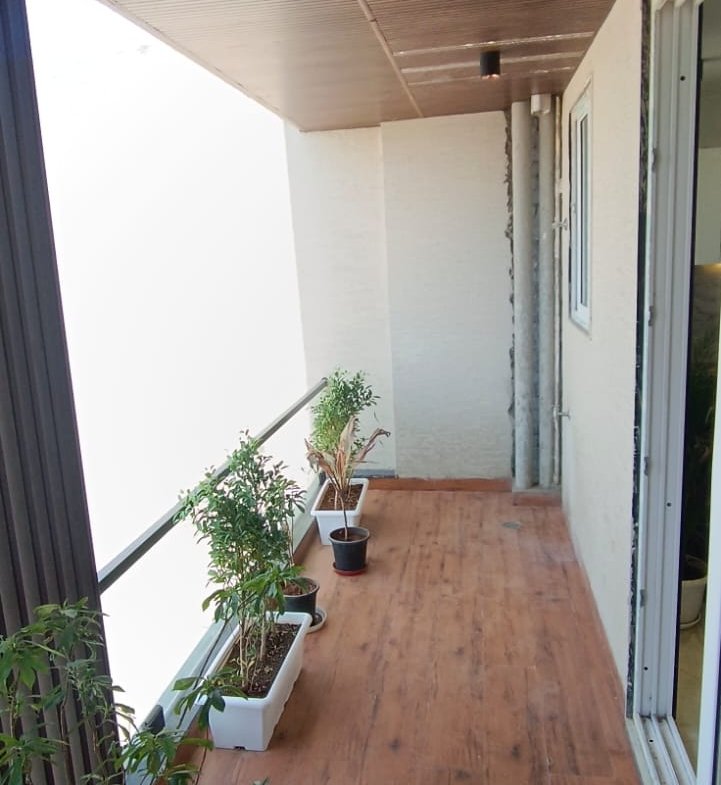 Luxury 4BHK Furnished Flat for Sale