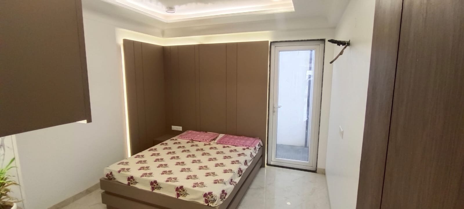 Luxury 4BHK Furnished Flat for Sale