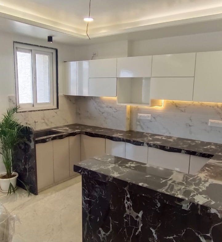 Luxury 4BHK Furnished Flat for Sale
