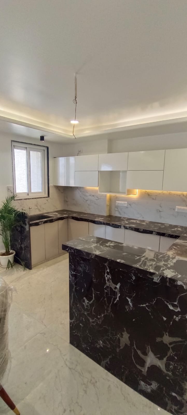 Luxury 4BHK Furnished Flat for Sale