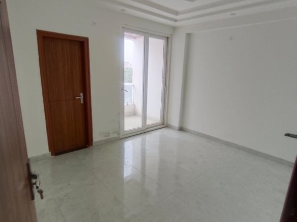 Premium 4 BHK Flat for Rent