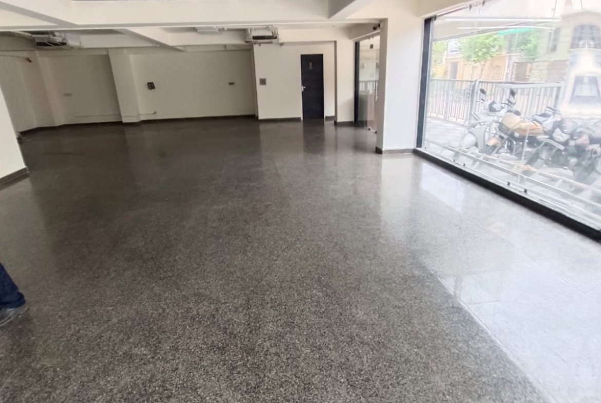 Showroom Space for Rent