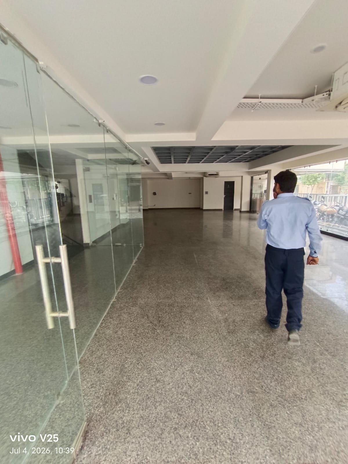 Showroom Space for Rent