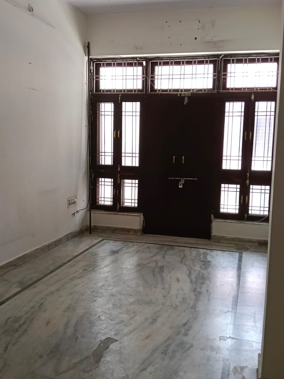 WhatsApp Image 2026-07-06 at 12.01.52 PM (1) Premium 2 BHK Flat for Rent in mansarovar
