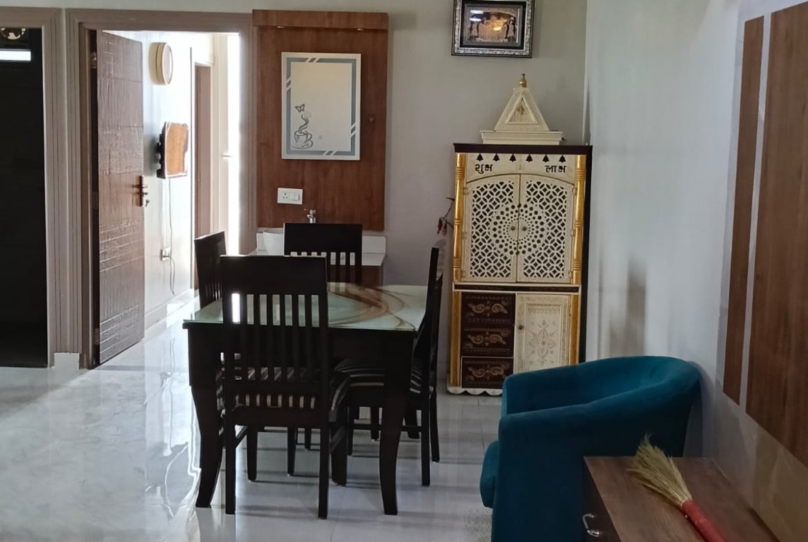 Modern and Spacious 3 BHK Furnished Flat for Sale
