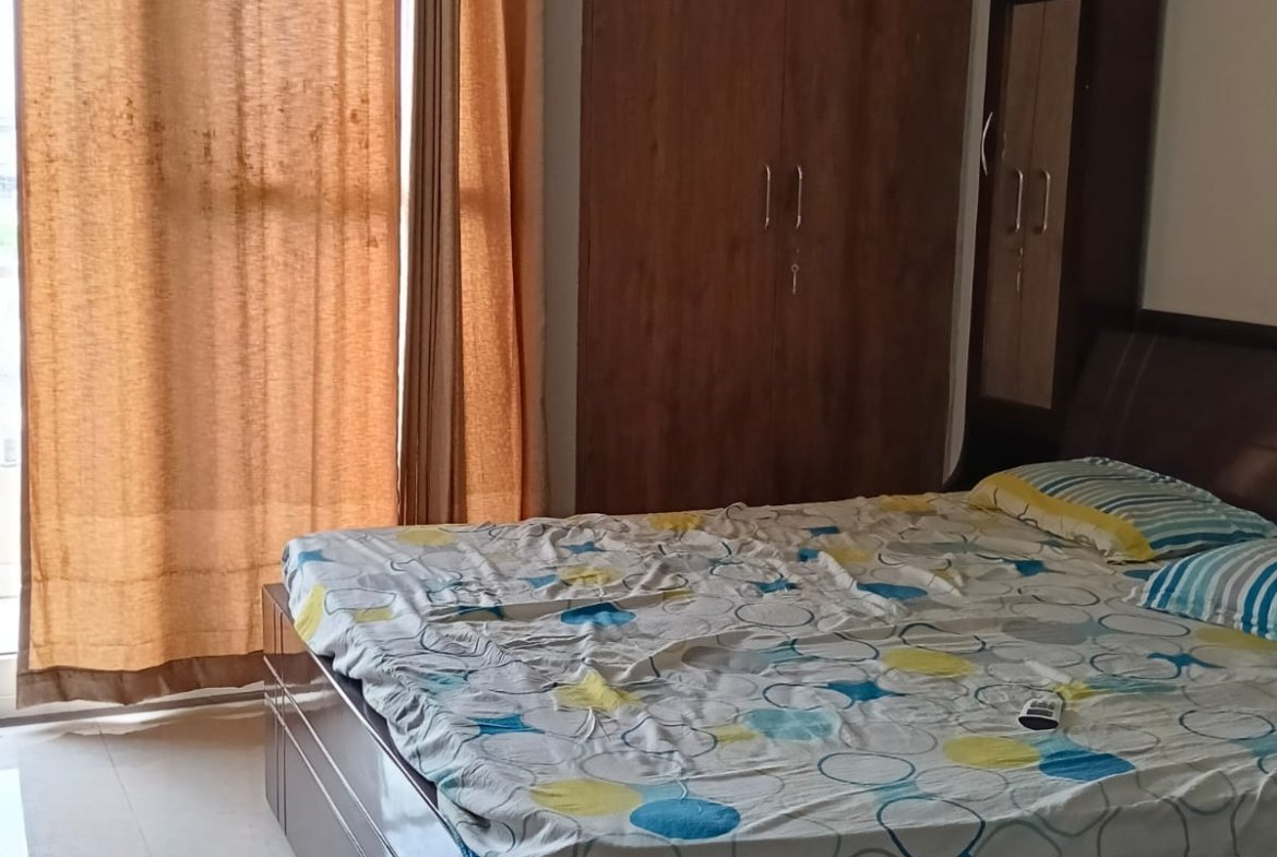 Modern and Spacious 3 BHK Furnished Flat for Sale