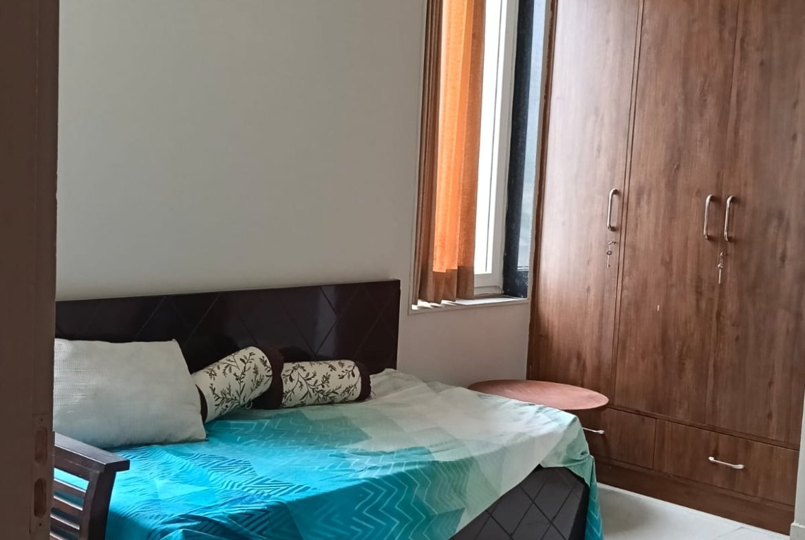 Modern and Spacious 3 BHK Furnished Flat for Sale