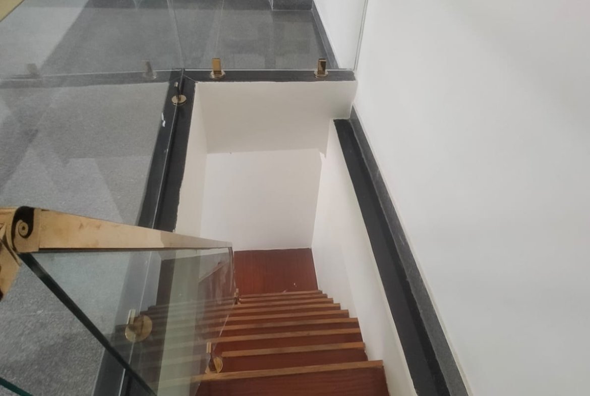 Premium Showroom for Rent