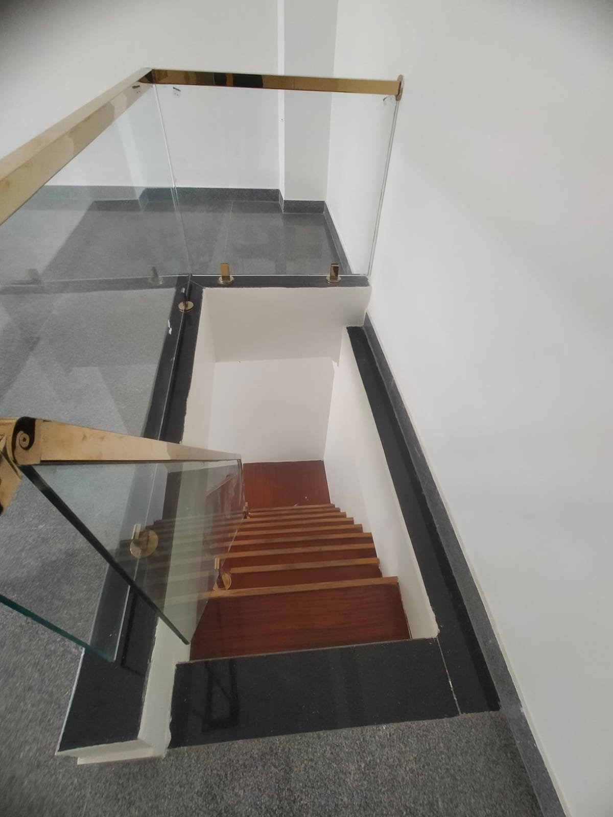 Premium Showroom for Rent