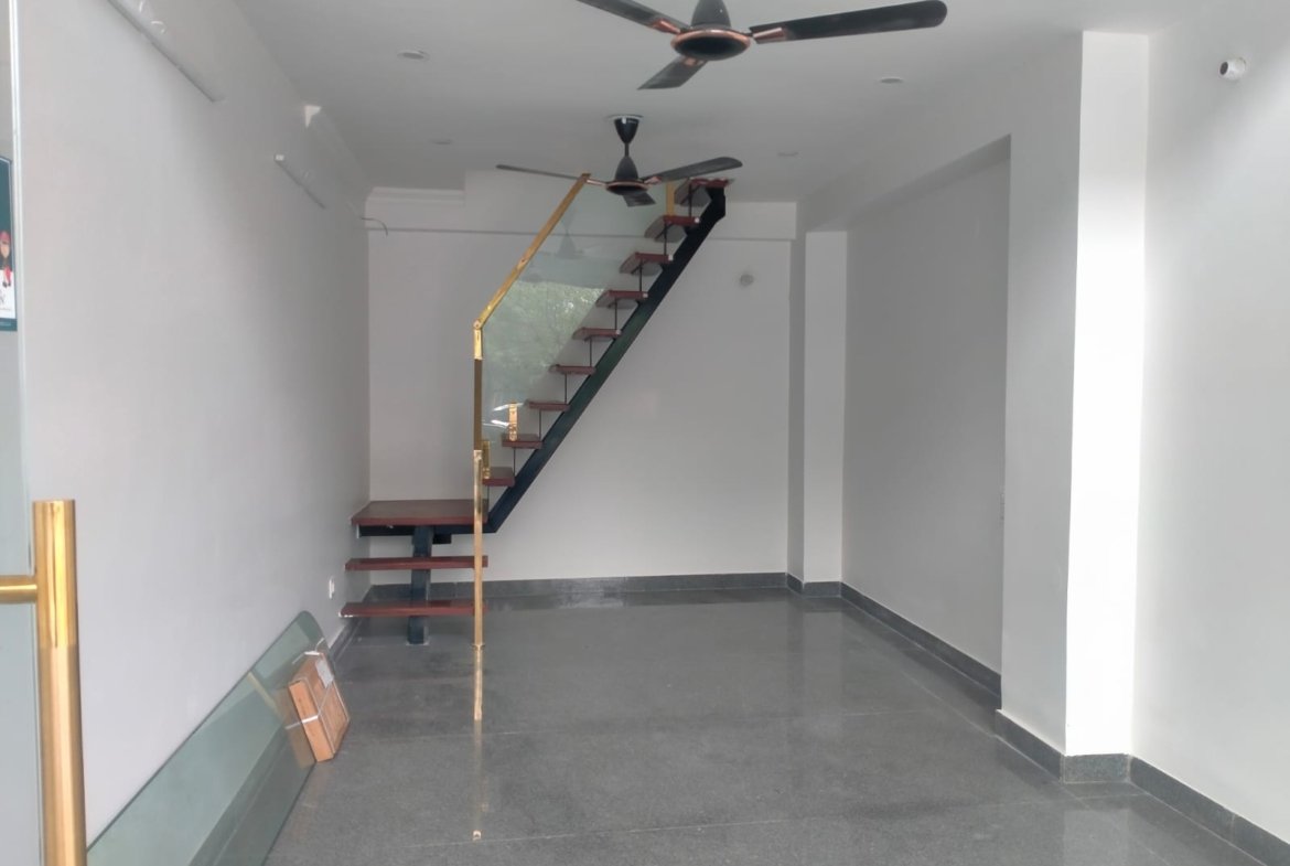 Premium Showroom for Rent