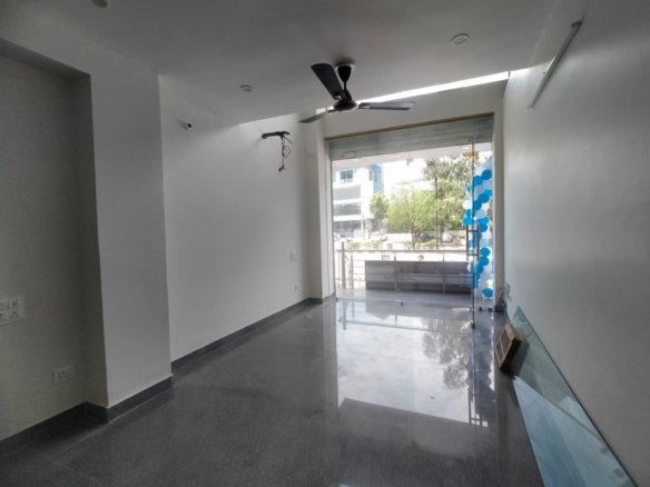 Premium Showroom for Rent