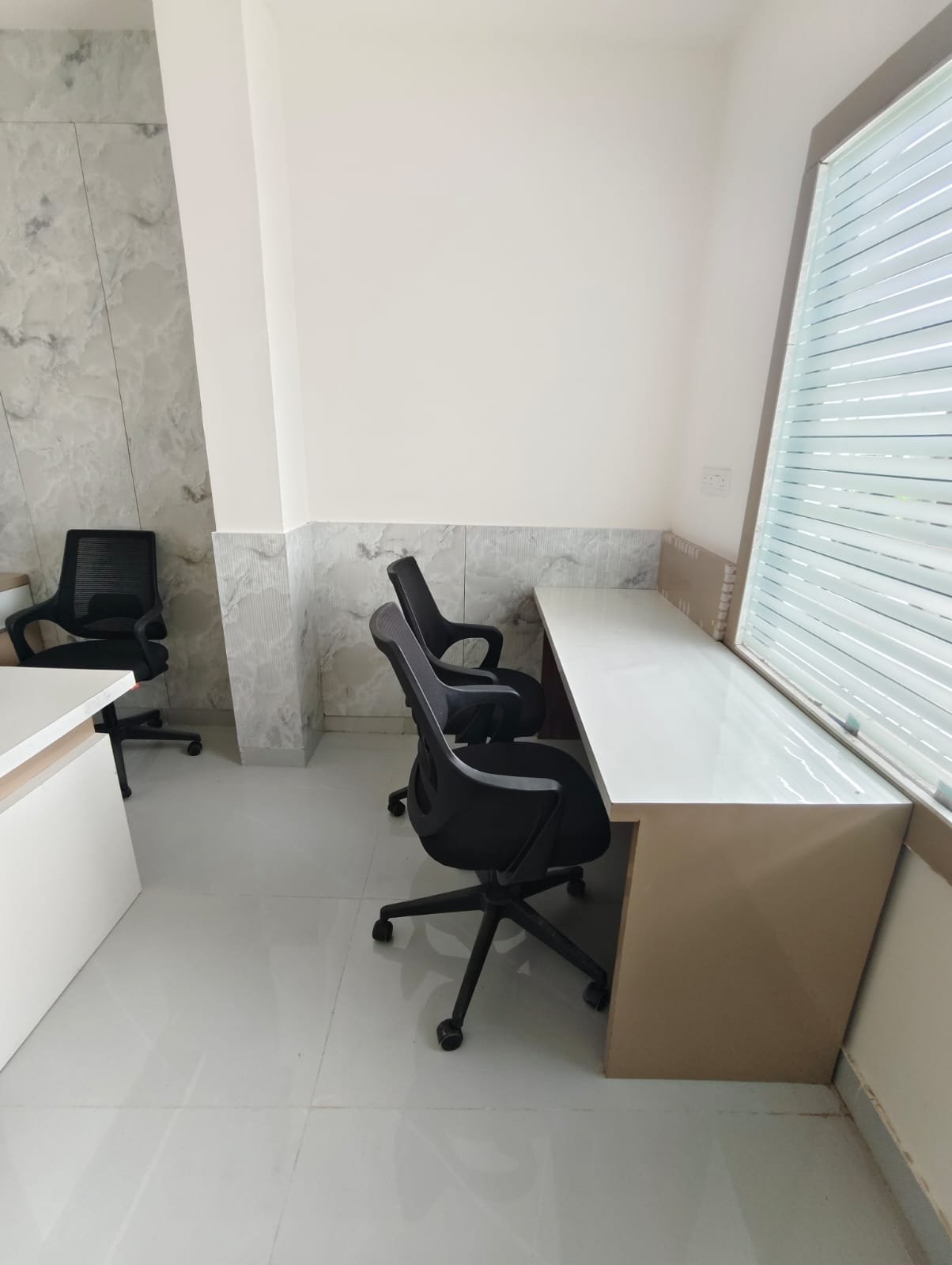 WhatsApp Image 2026-07-07 at 3.38.28 PM (2) Modern Furnished Office for Rent