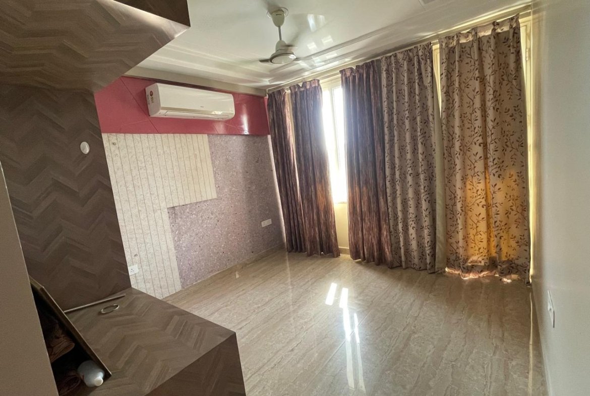 Luxury 3BHK Flat for Sale