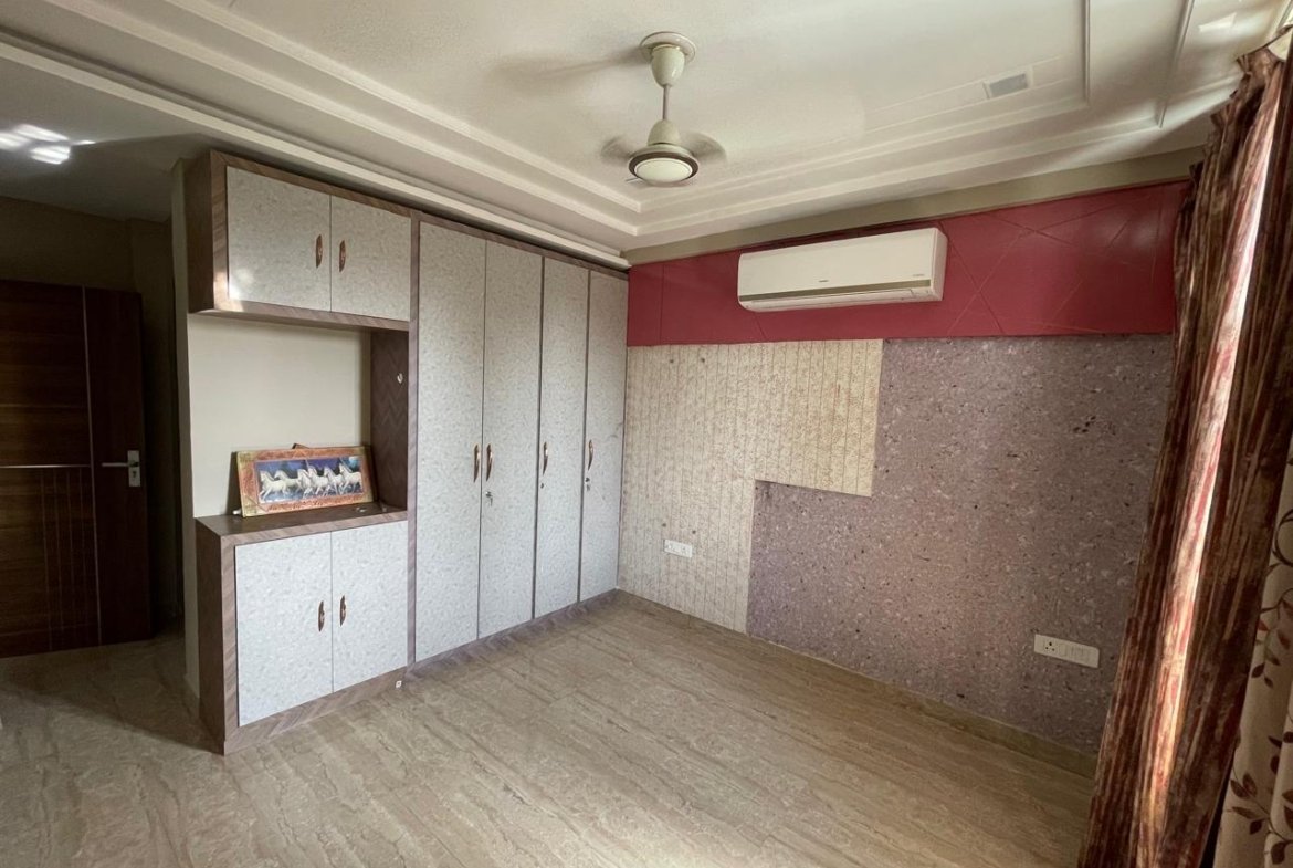 Luxury 3BHK Flat for Sale