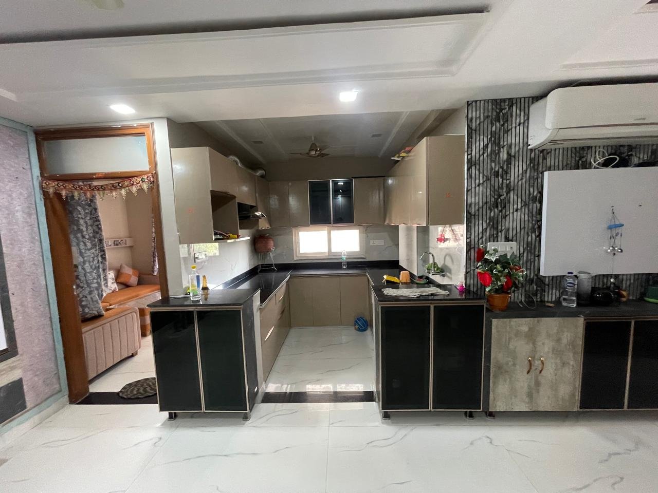 Luxury 3BHK Flat for Sale