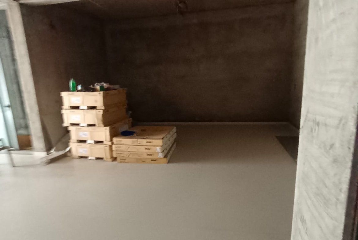 Showroom Space Available for Rent