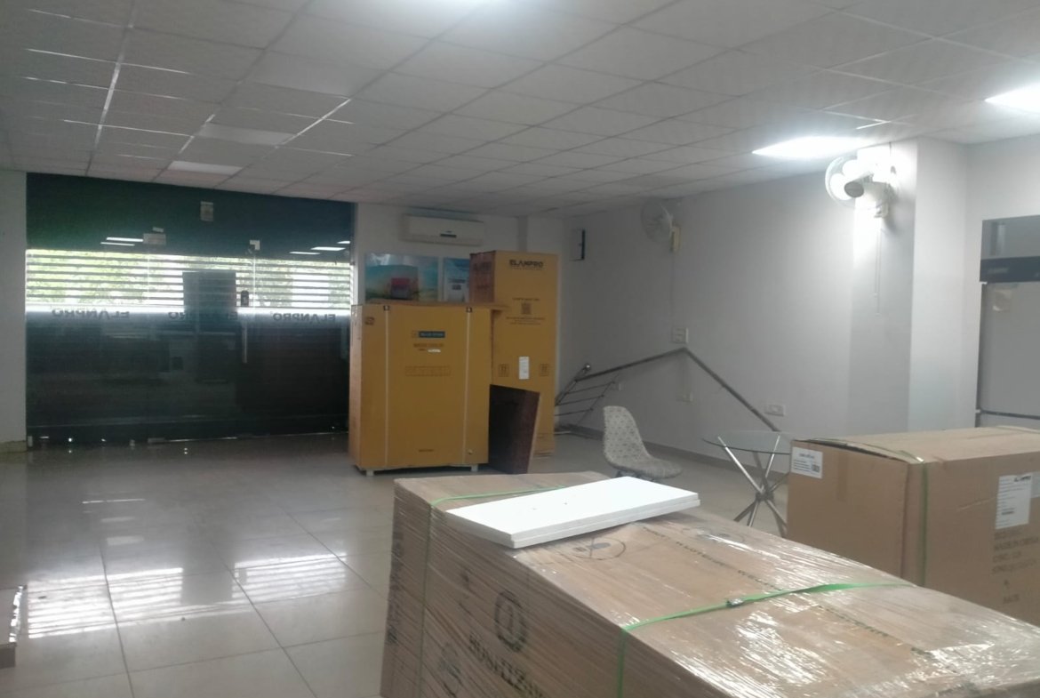 Showroom Space for Rent
