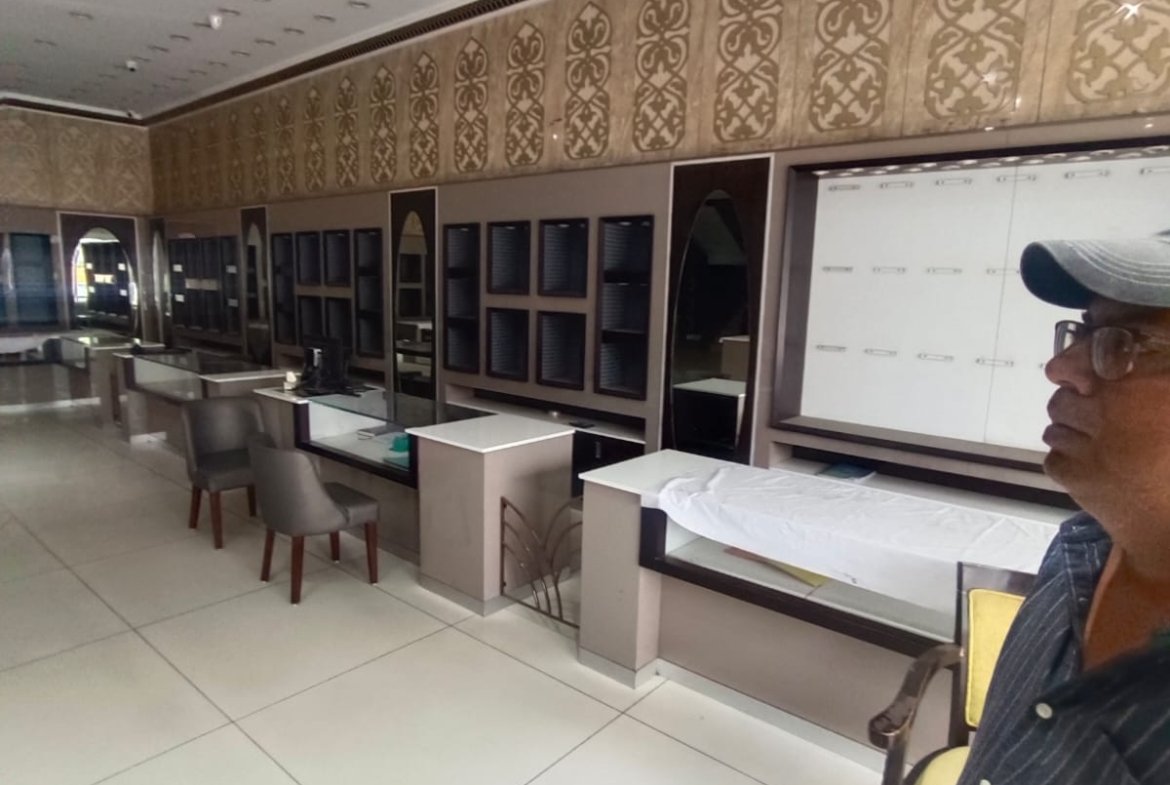 Showroom Space for Rent