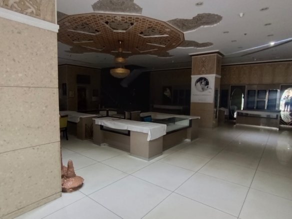 Showroom Space for Rent