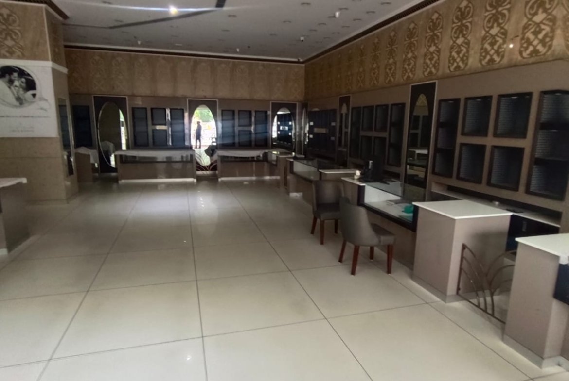 Showroom Space for Rent