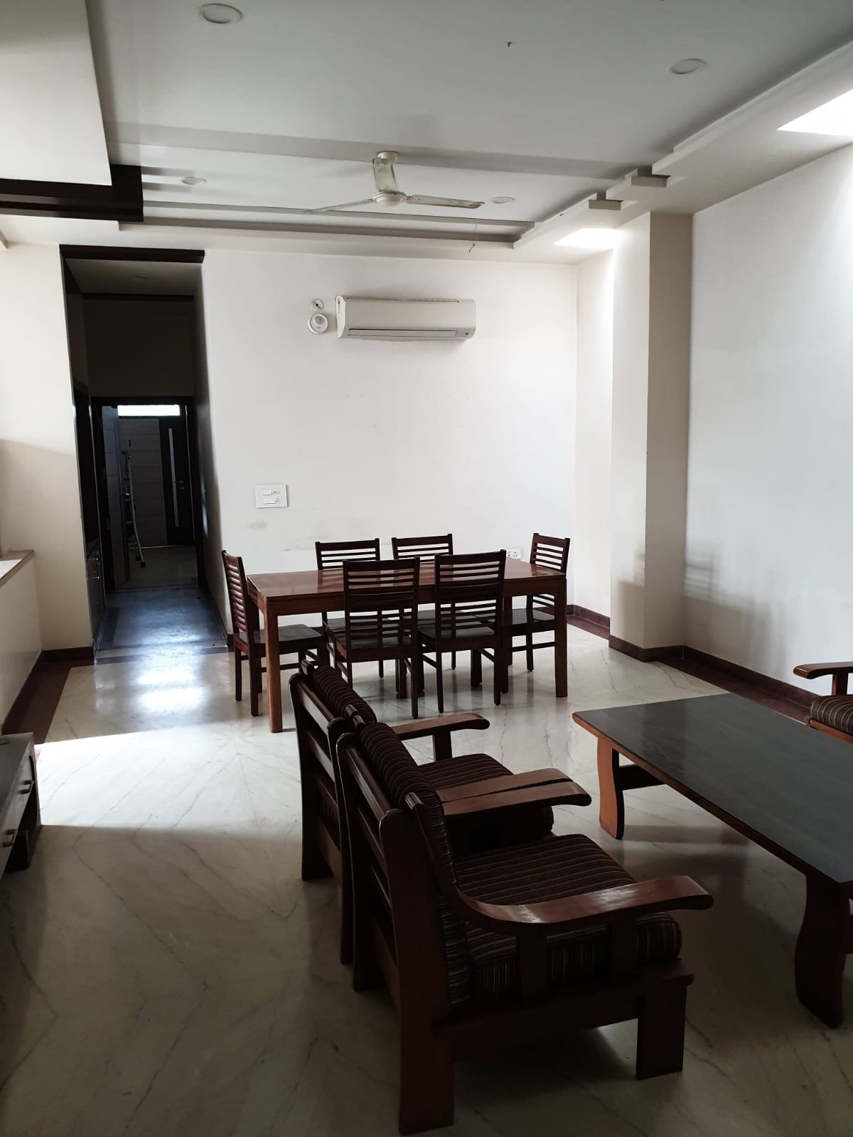 Luxury 3BHK Furnished Flat for Rent