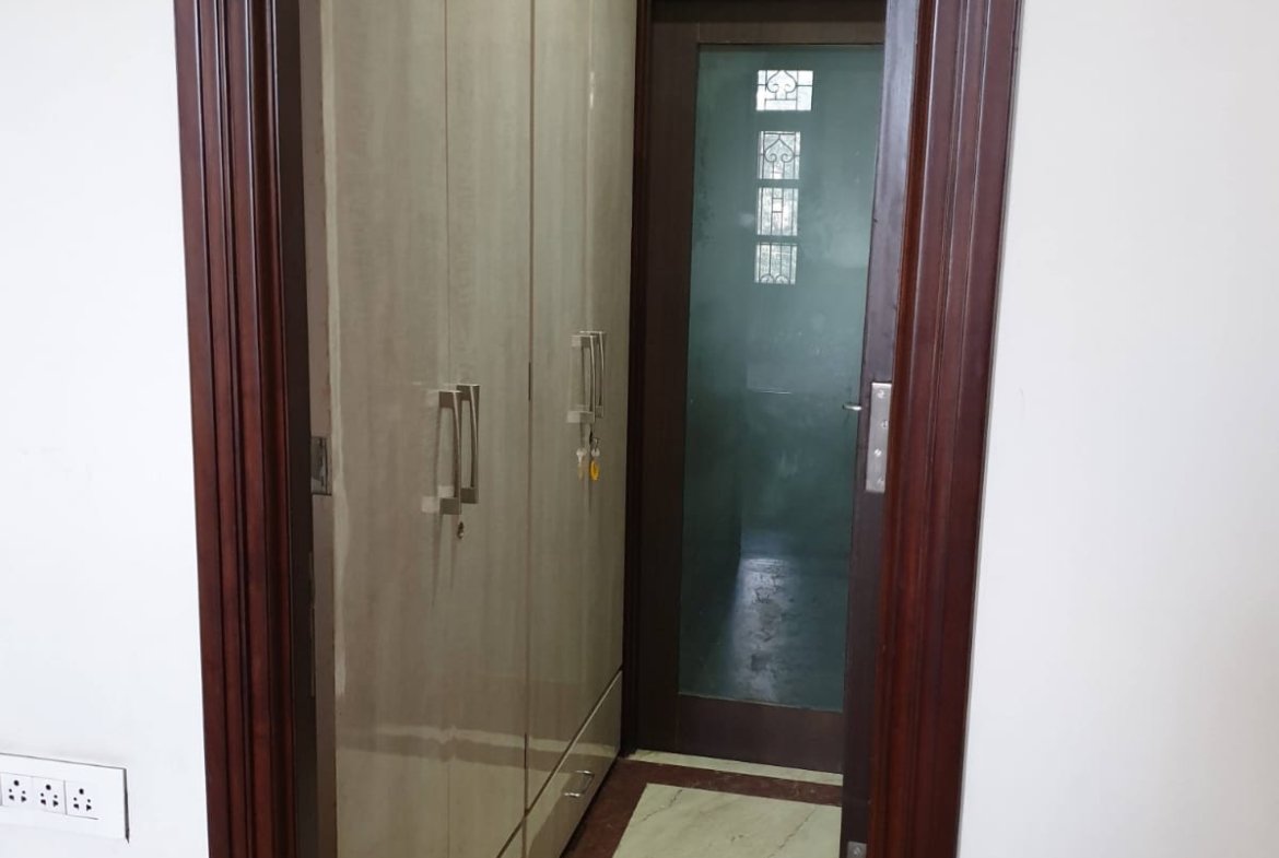 Luxury 3BHK Furnished Flat for Rent