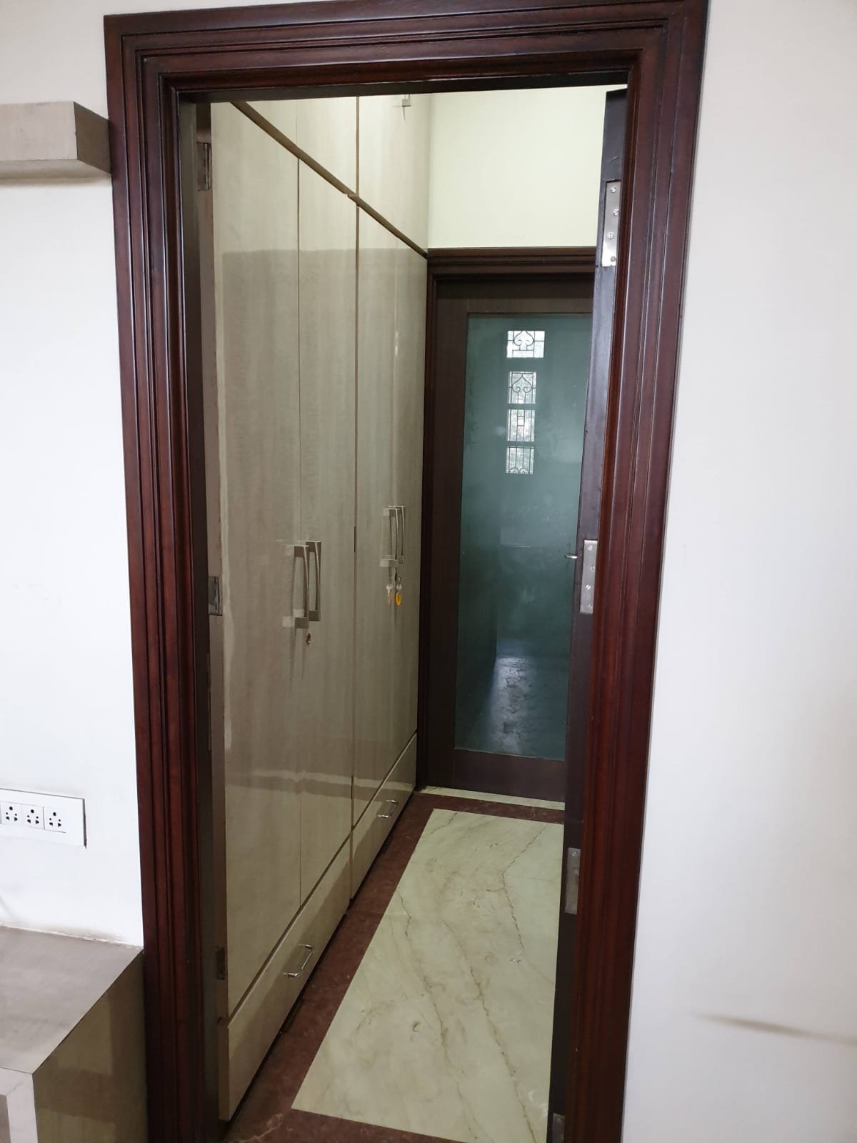 Luxury 3BHK Furnished Flat for Rent