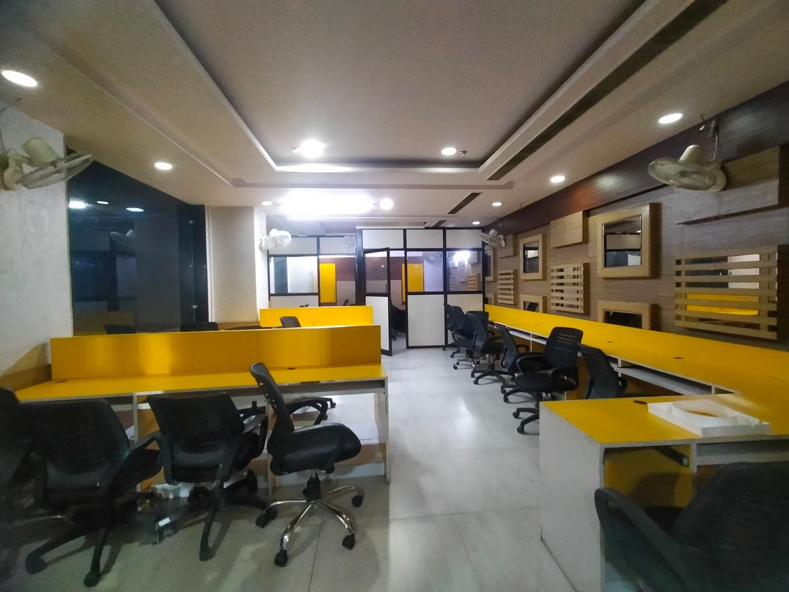 Fully Furnished Office Available For Lease